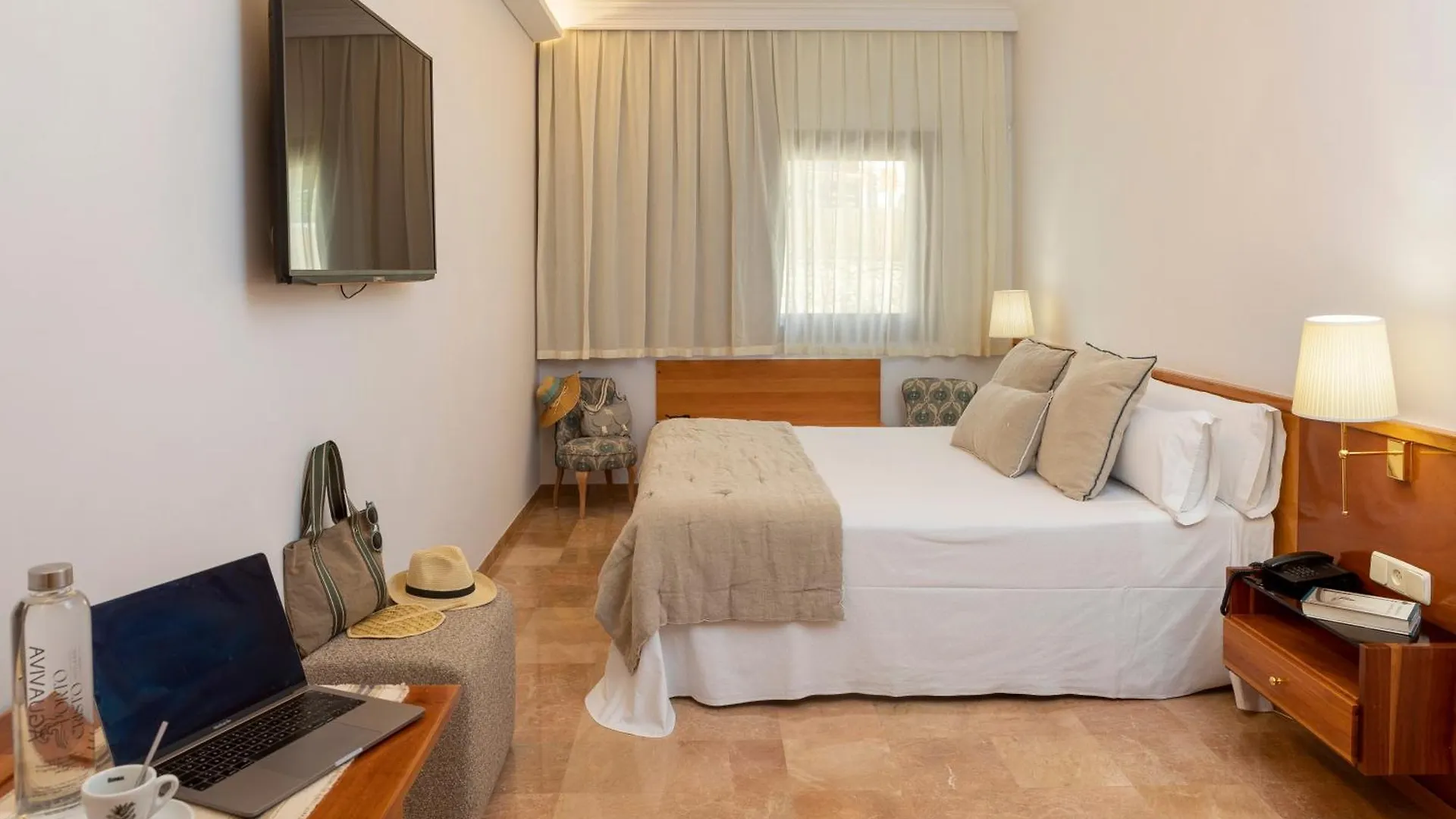 Hotel Spa Porto Cristo El Port De La Selva 4*,