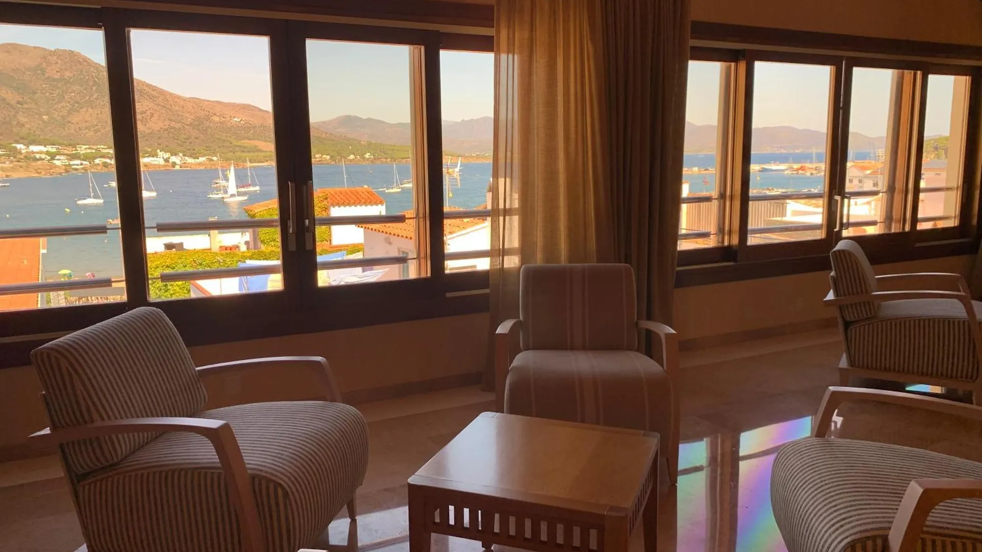 Hotel Spa Porto Cristo contacts